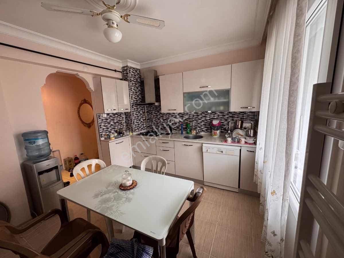 Buca Menderes Mahallesı Full Eşyalı 3+1 Kıralık Daıre - Görsel 7