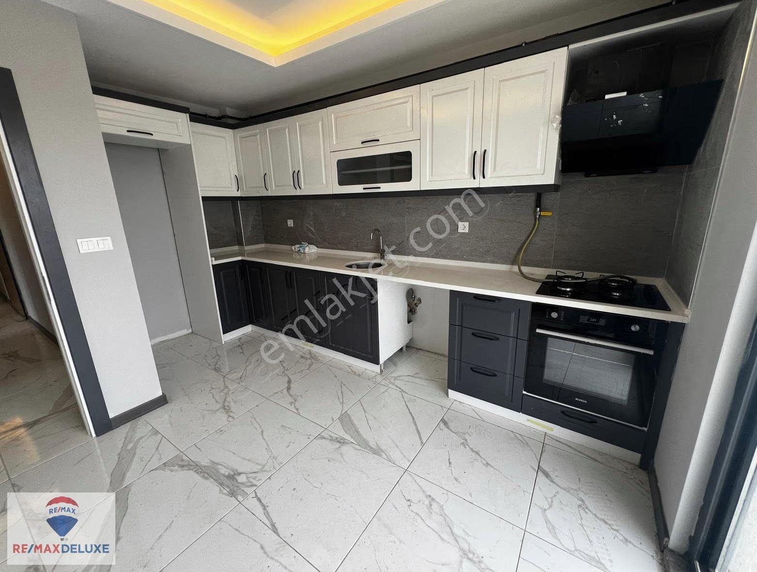 Başiskele Şehit Ekrem Mah. 3+1 Ebeveyn Banyolu Satılık Arakat - Görsel 12