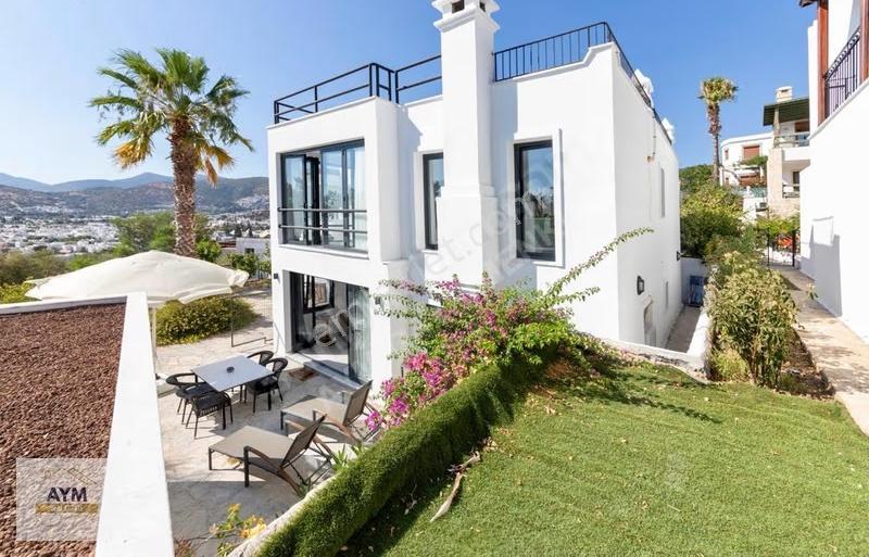 Bodrum Kumbahçe Satılık Site İçi Mustakil 4+2 Deniz Manzaralı