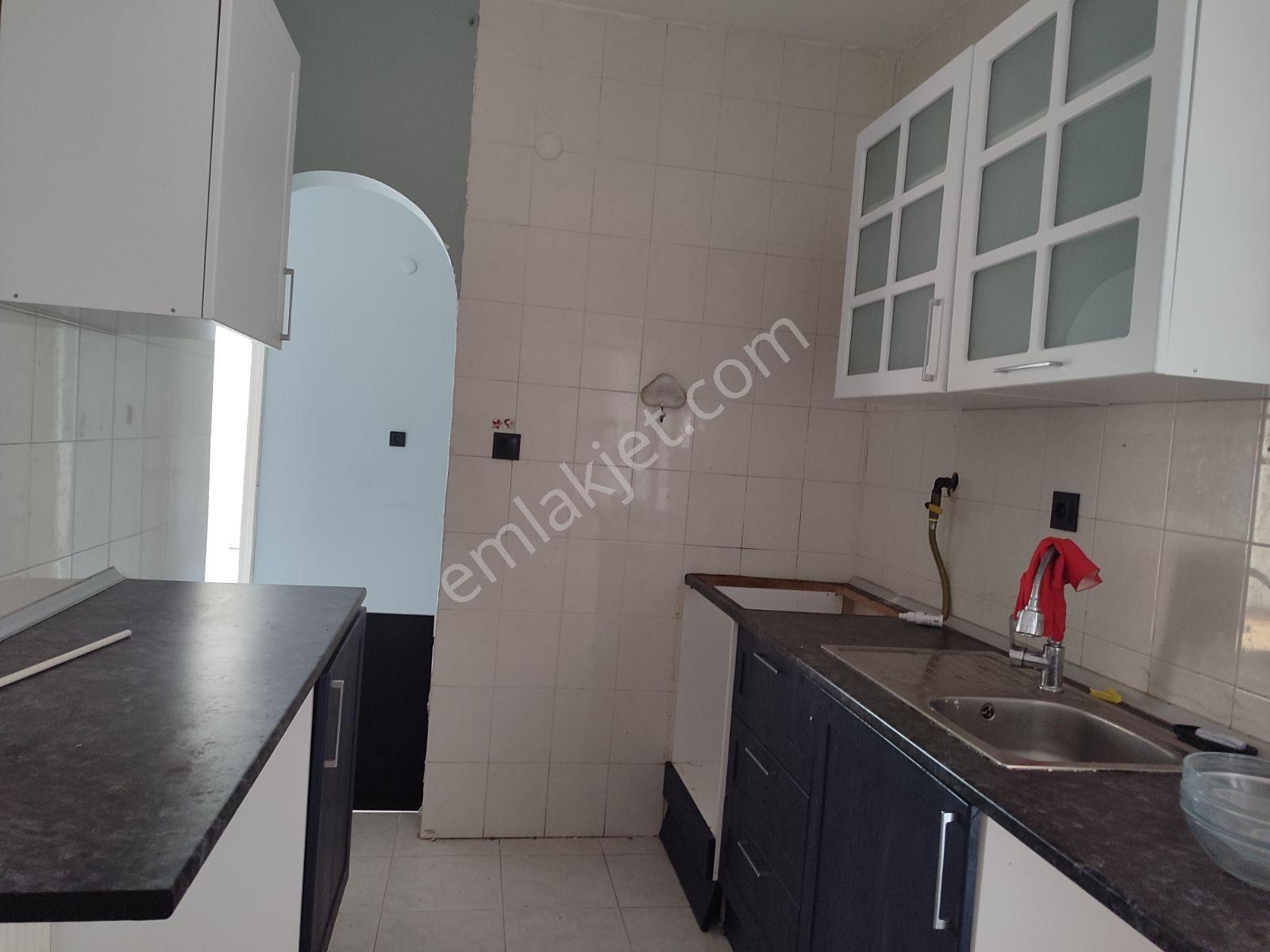 Kuzguncukta Deniz Manzaralı 5+1 Kiralık Müstakil Ev - Görsel 9