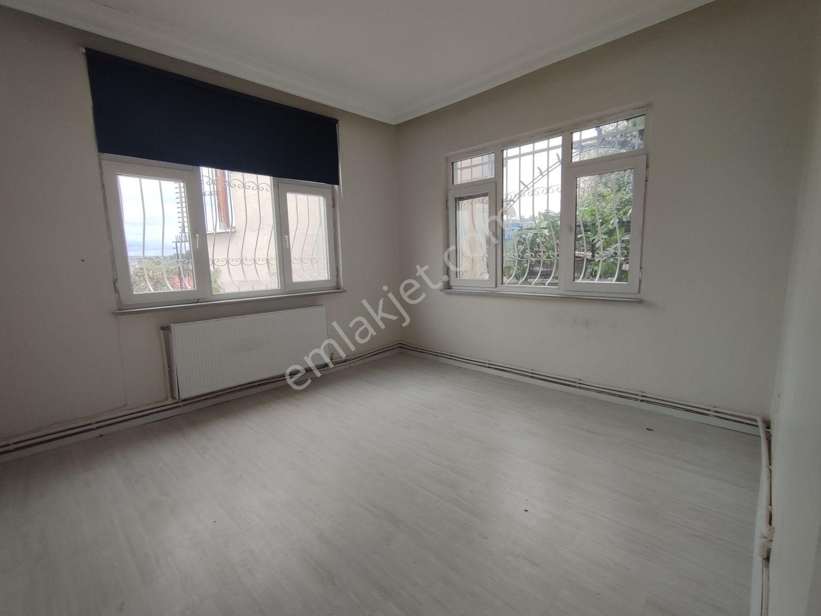 Kuzguncukta Deniz Manzaralı 5+1 Kiralık Müstakil Ev - Görsel 13
