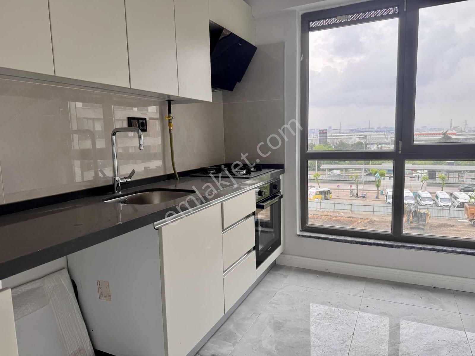 Remax Area Dan Metro Yanı Kiralık Ara Kat Sıfır 2+1 Daire - Görsel 18