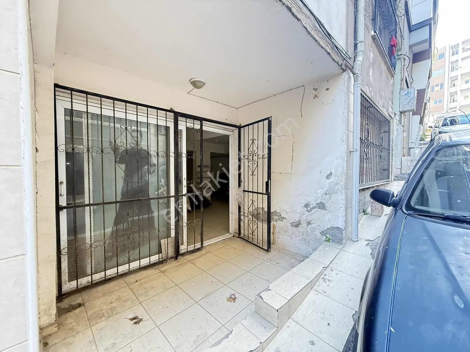 Yeşilyurt Fidan Duragında 125 M2 Kiralık Depo - Görsel 11