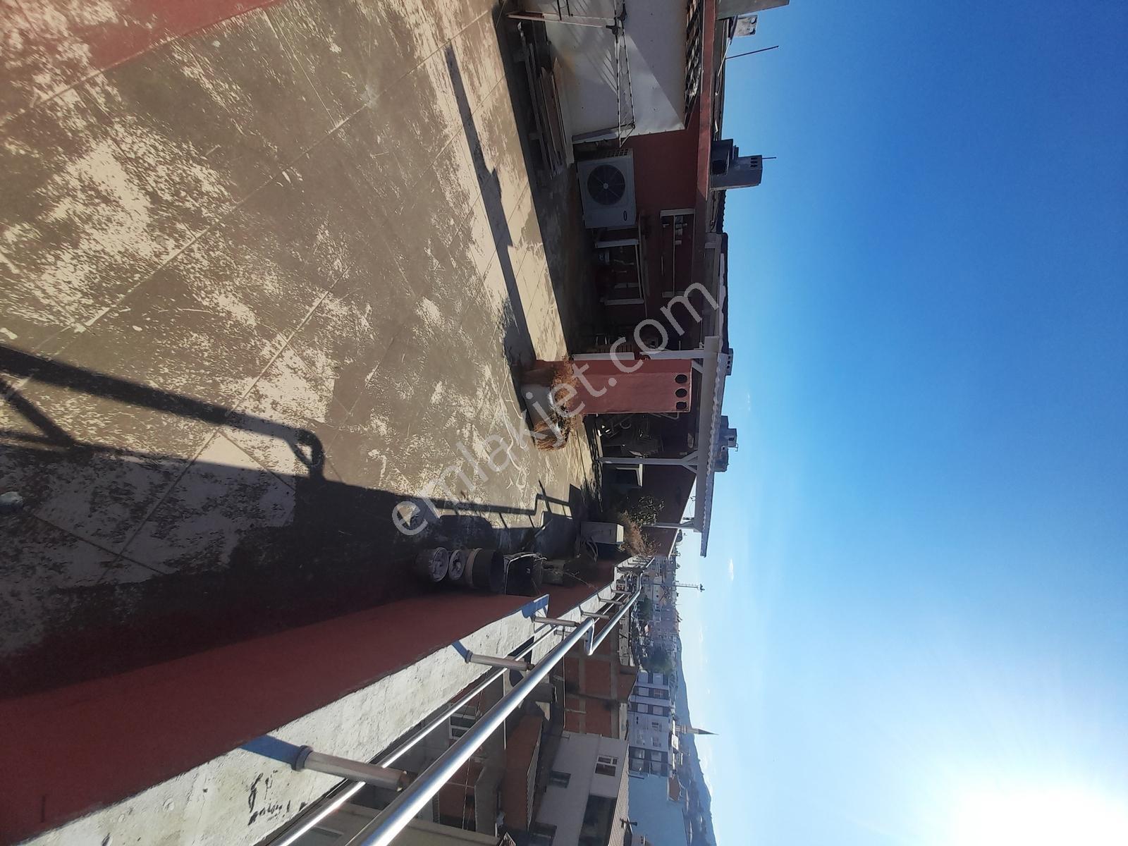 Kerim'den Küçükkuyu'da 2+1 Kiralık Geniş Teraslı Fırsat Daire - Görsel 33