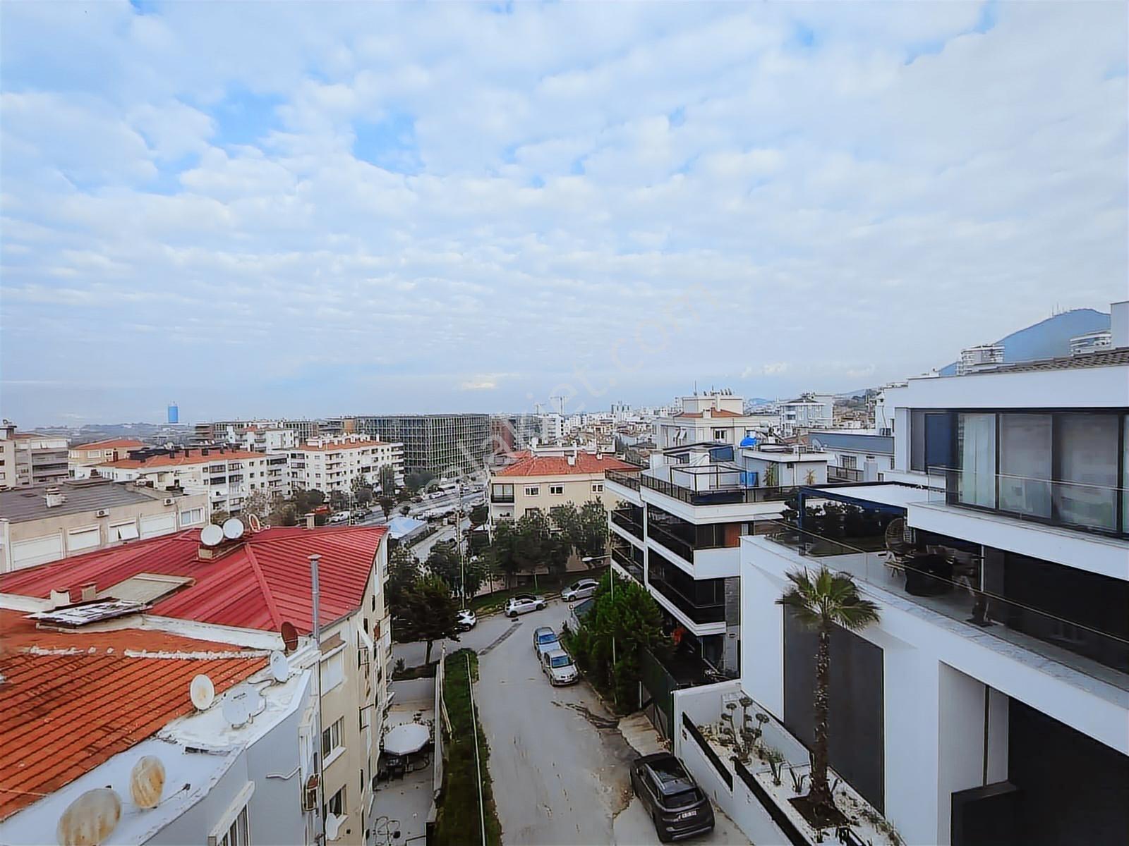 Narlıdere Folkart Yakını Şehir Manzaralı Genç Ve Geniş 3+1 Daire - Görsel 30