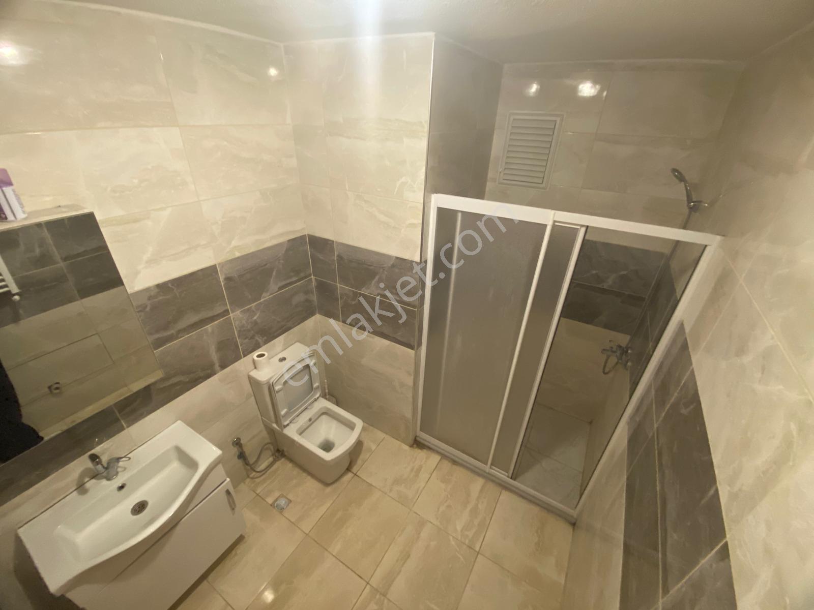 Köşklü Çeşme Merkezi Konum Satılık 2+1 Yüksek Giriş Daire - Görsel 22