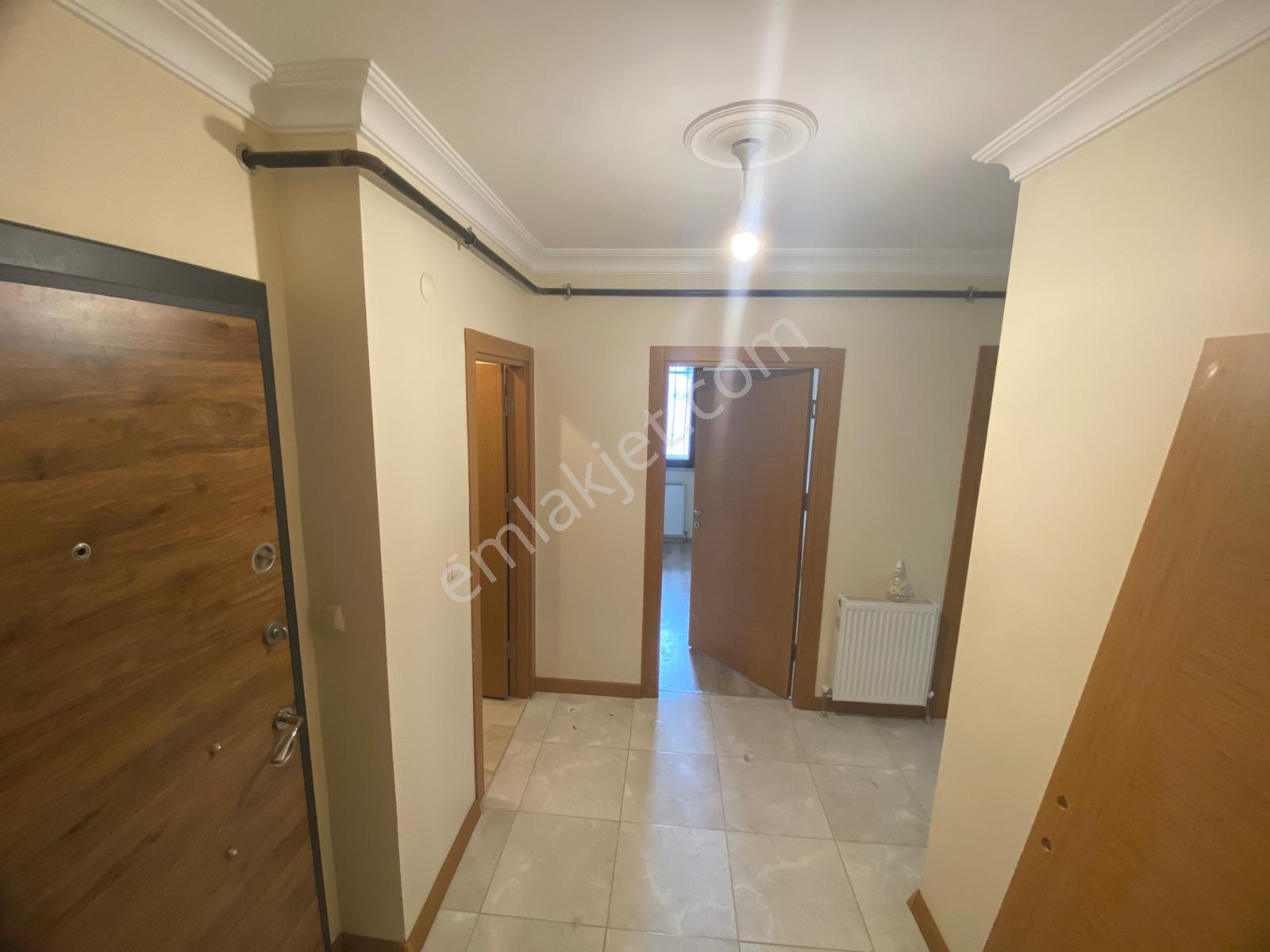 Köşklü Çeşme Merkezi Konum Satılık 2+1 Yüksek Giriş Daire - Görsel 16