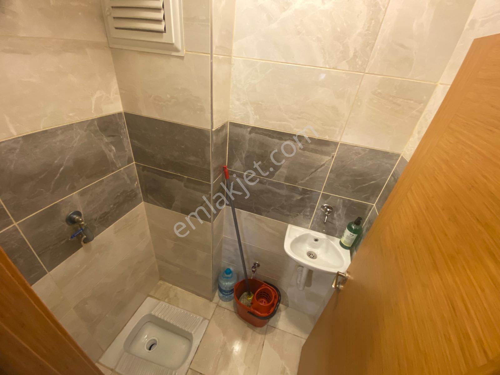 Köşklü Çeşme Merkezi Konum Satılık 2+1 Yüksek Giriş Daire - Görsel 35