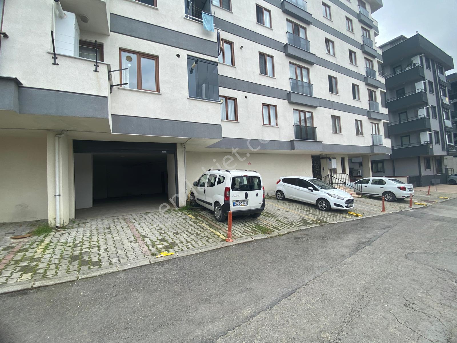 Köşklü Çeşme Merkezi Konum Satılık 2+1 Yüksek Giriş Daire - Görsel 6