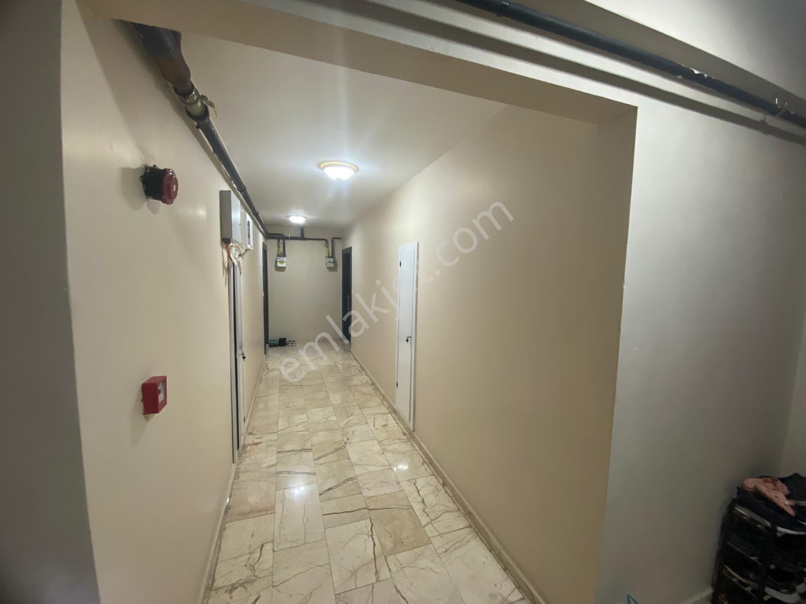 Köşklü Çeşme Merkezi Konum Satılık 2+1 Yüksek Giriş Daire - Görsel 14