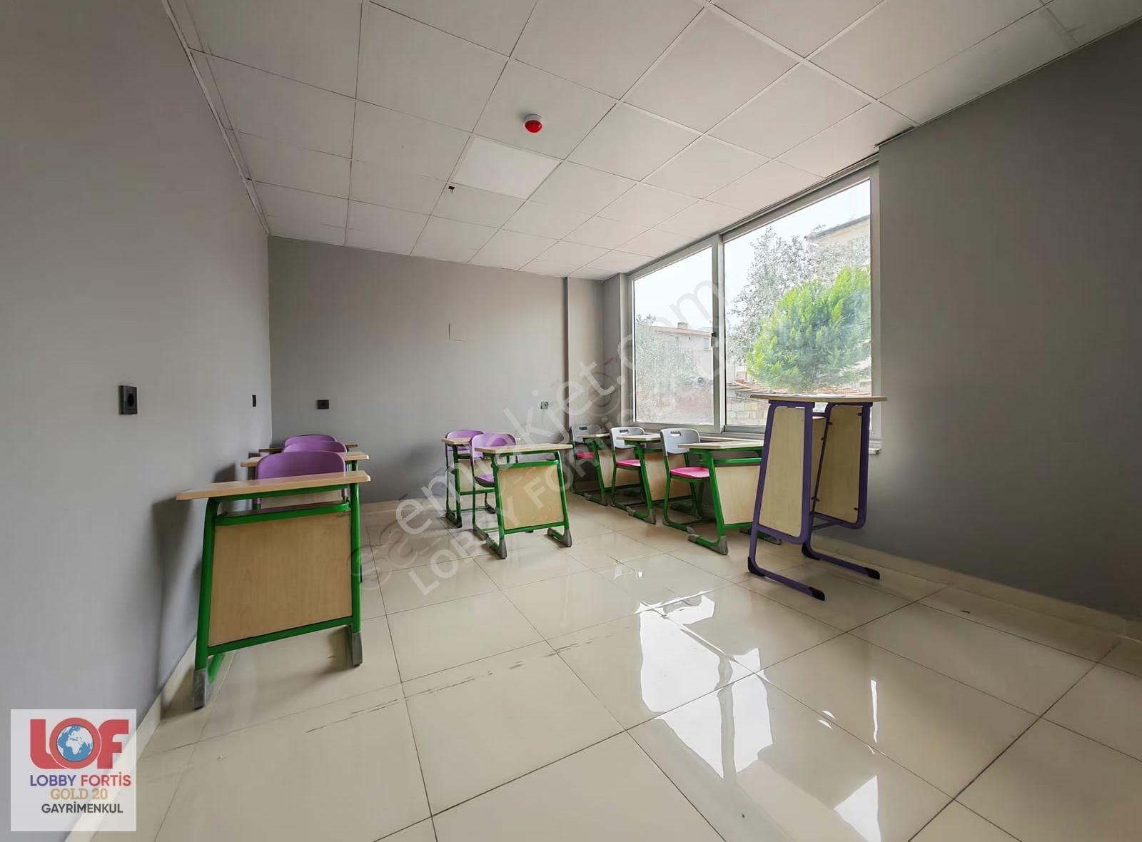 Lobby Fortis 'ten Buldan Cumhiyet Mah. 240 M2 Satılık İşyeri - Görsel 6