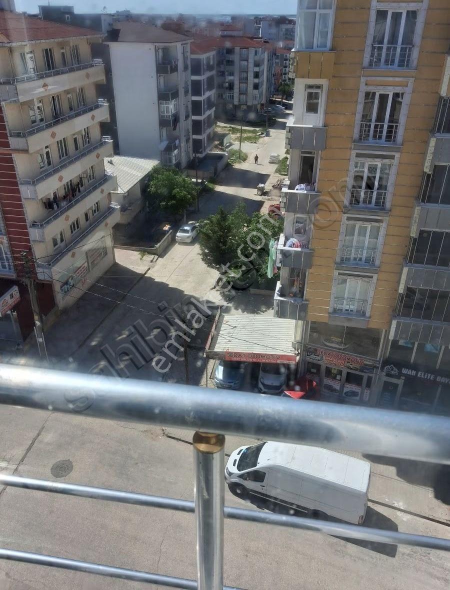 Tuşba Emlaktan Satılık Cadde Özerinde 3+1 Daire - Görsel 2