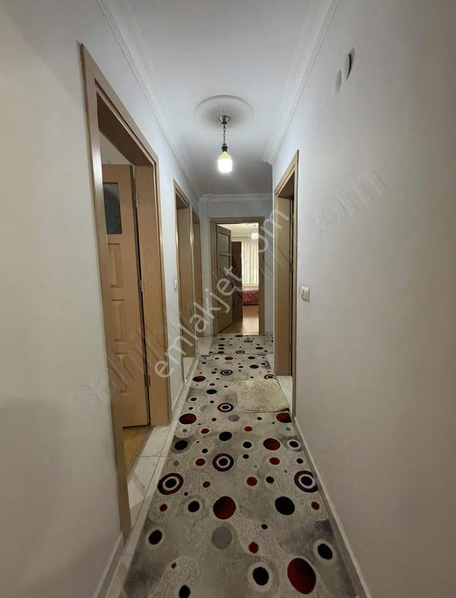 İsabeylide Cadde Üzeri Satılık 3+1 Daire - Görsel 8
