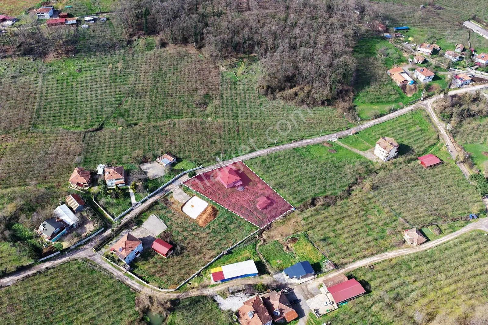 Akçukur Mahallesi'nde 2.195 M2 İmarlı Arsa İçinde Müstakil Ev - Görsel 7
