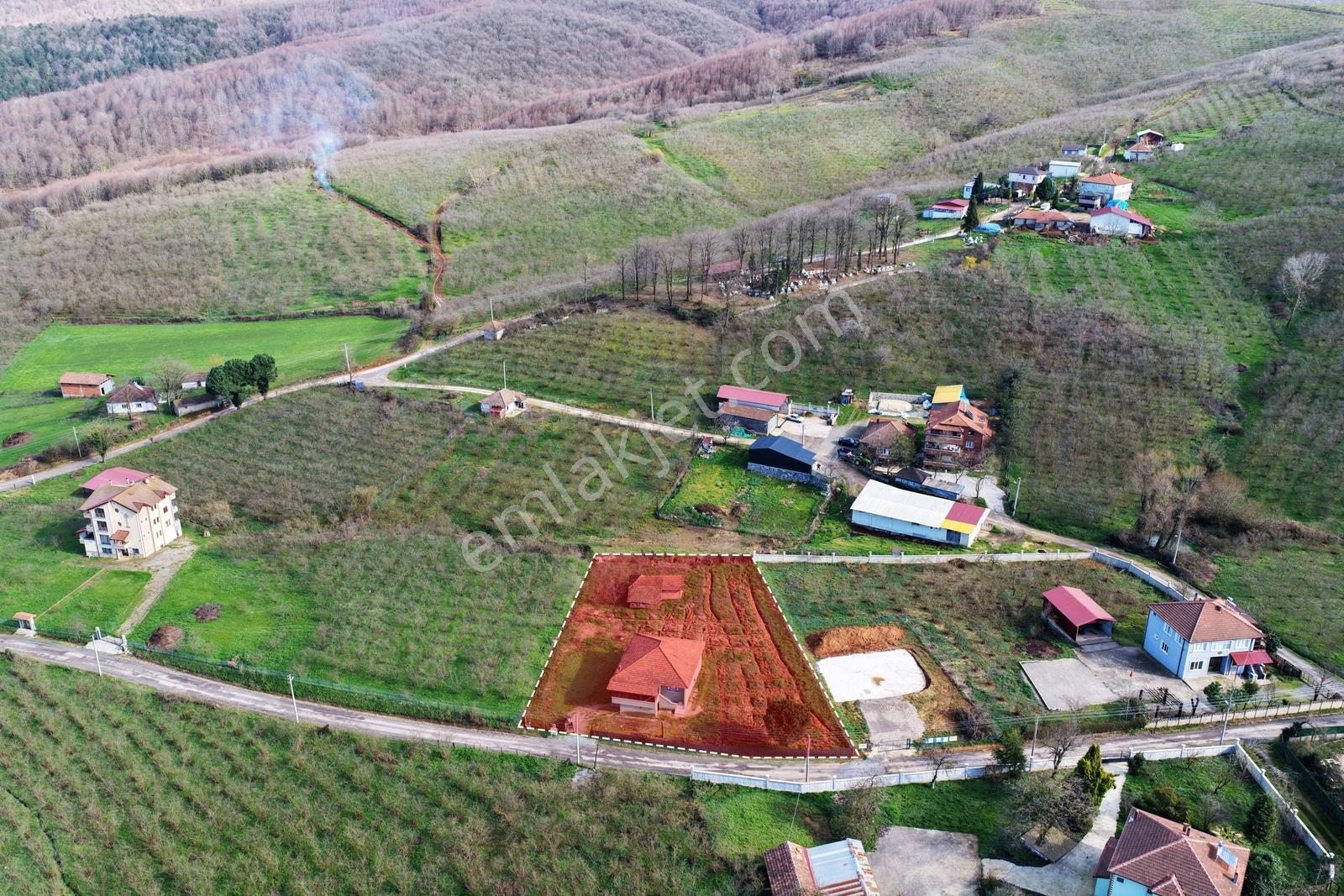 Akçukur Mahallesi'nde 2.195 M2 İmarlı Arsa İçinde Müstakil Ev - Görsel 10
