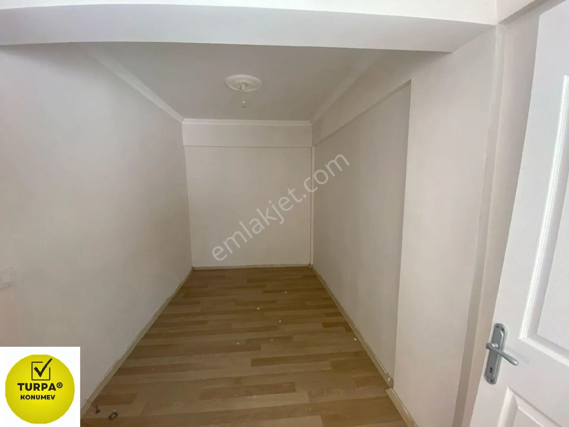 Turpa Konumevden Karabağlar Da Kiralık 2+1 Doğalgaz Lı Daire - Görsel 5