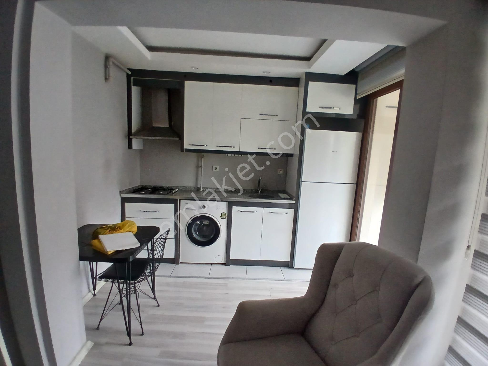Ender Uysal Gayrimenkulden Üniversiteye Yakın Büyük Bolkonlu 1+1 Satılık Apart...