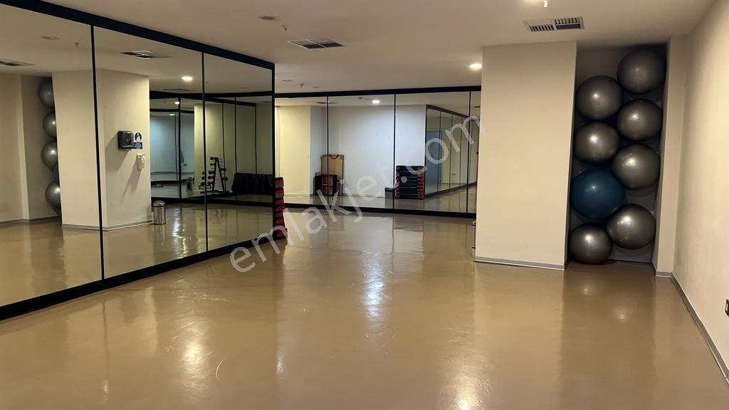 Venezia'da 90m2 Avm Mnz Kiralık 1+1 Daire - Görsel 14