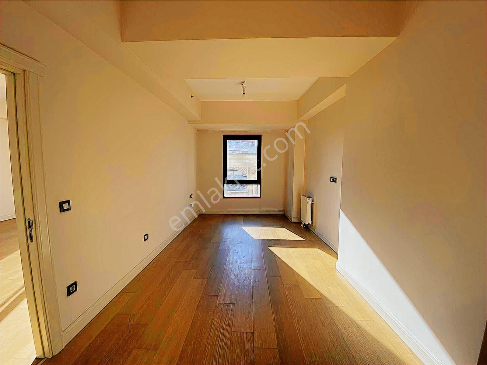 Venezia'da 90m2 Avm Mnz Kiralık 1+1 Daire - Görsel 9