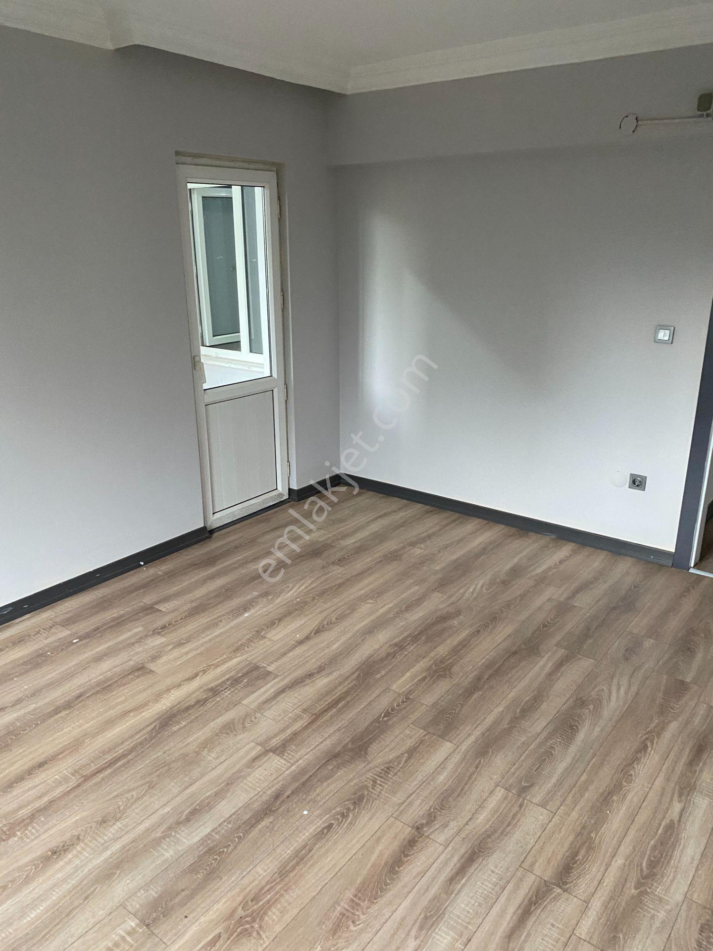Merkezi Konumda | Esenyurt Akkent Sitesi’nde 140 M² Geniş 3+1 Tadilatlı Daire - Görsel 21