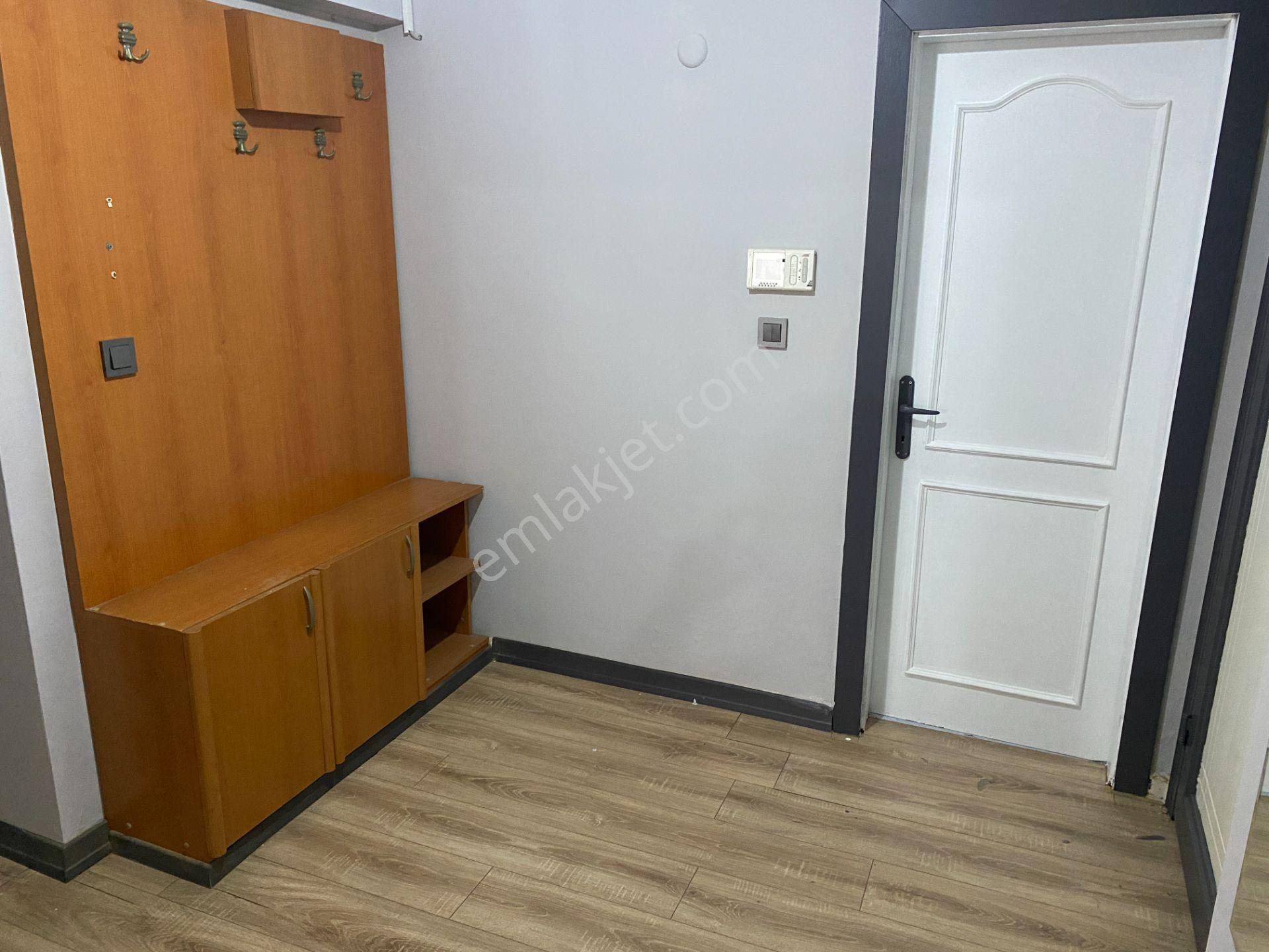 Merkezi Konumda | Esenyurt Akkent Sitesi’nde 140 M² Geniş 3+1 Tadilatlı Daire - Görsel 9
