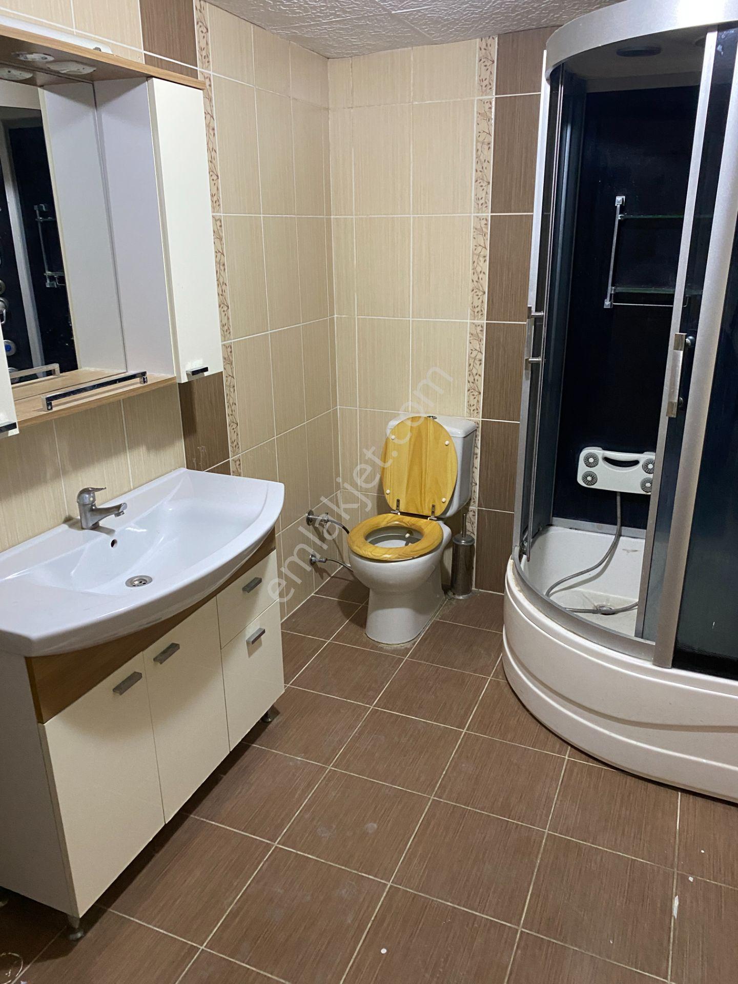 Merkezi Konumda | Esenyurt Akkent Sitesi’nde 140 M² Geniş 3+1 Tadilatlı Daire - Görsel 15