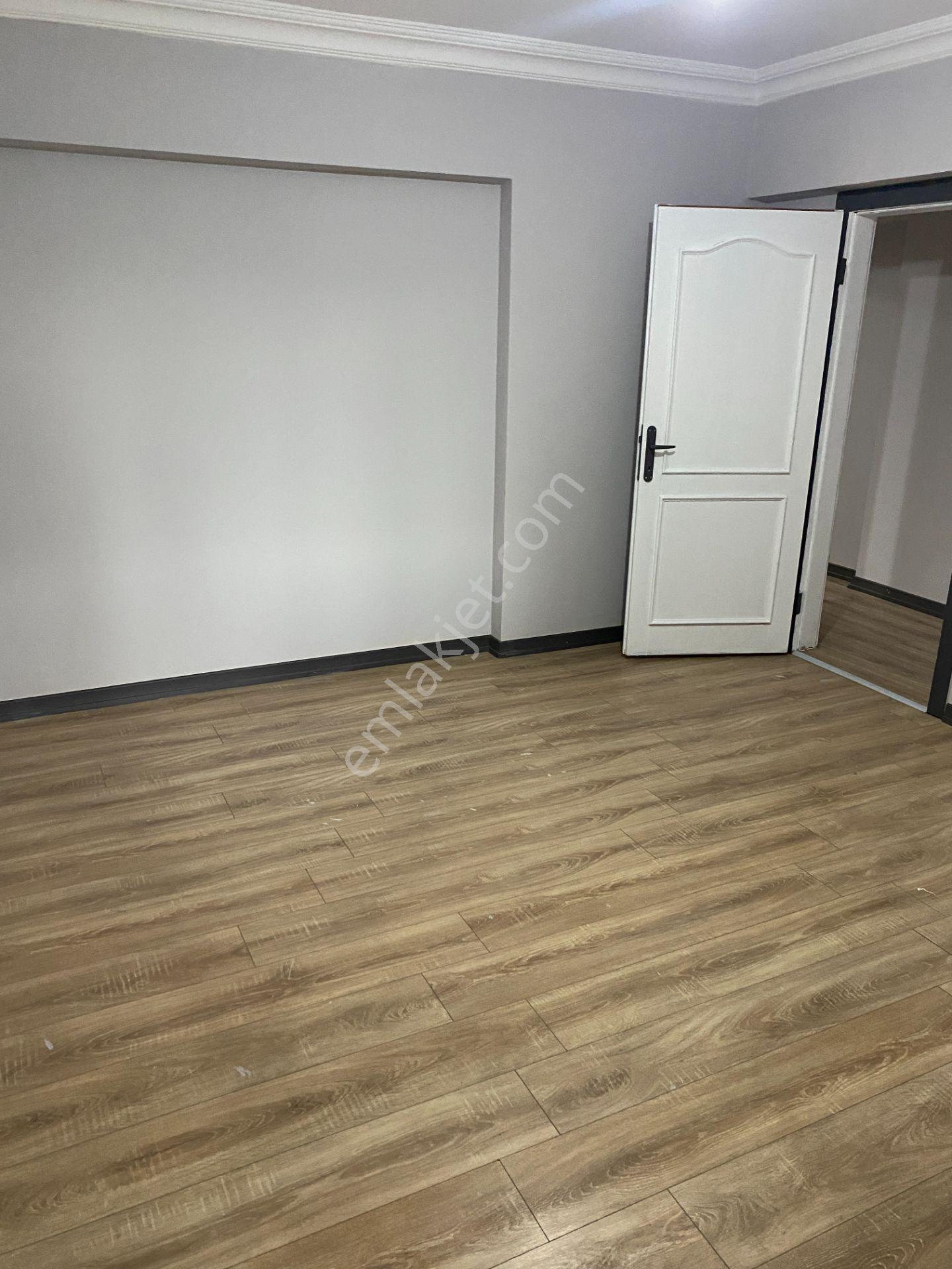Merkezi Konumda | Esenyurt Akkent Sitesi’nde 140 M² Geniş 3+1 Tadilatlı Daire - Görsel 17
