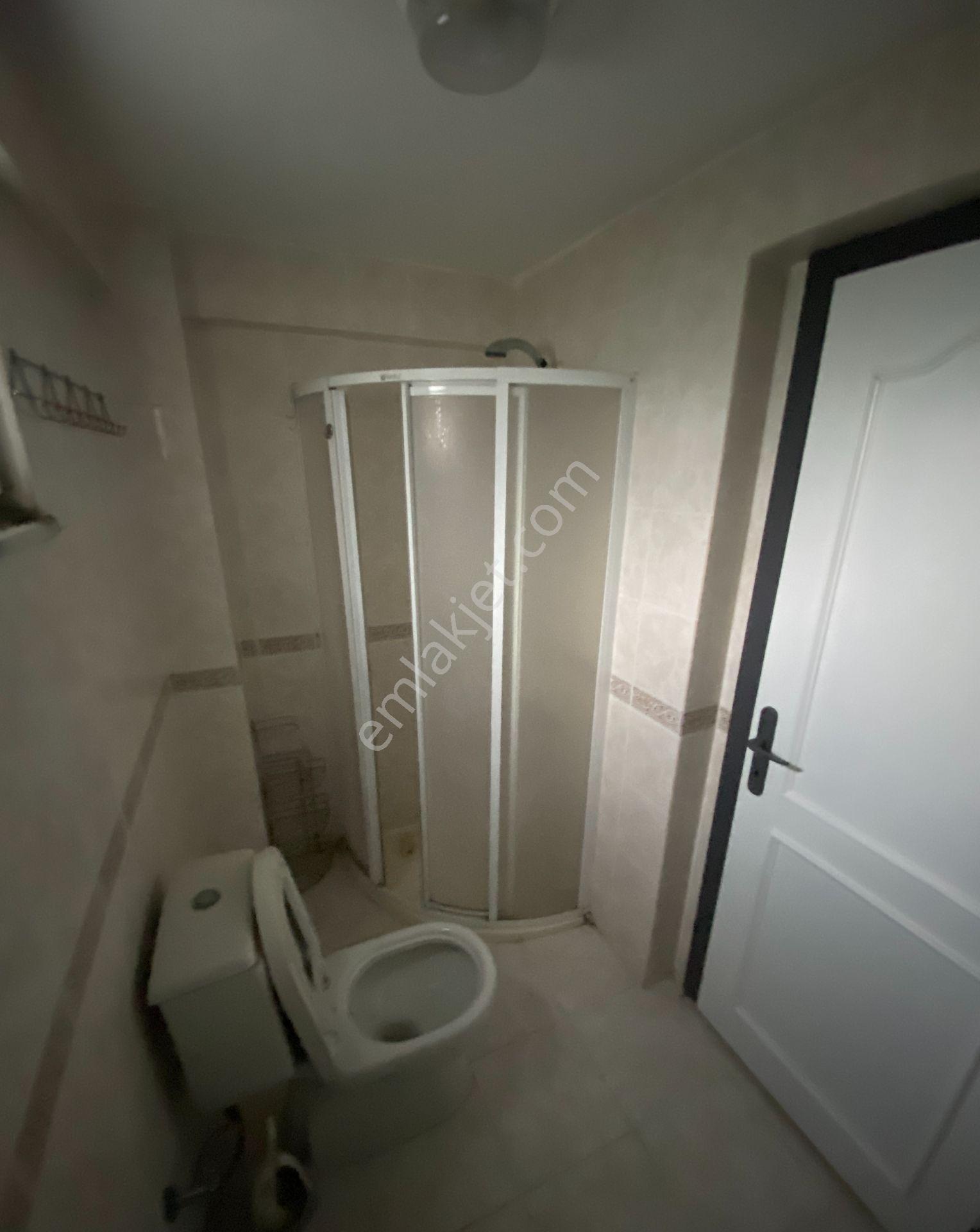 Merkezi Konumda | Esenyurt Akkent Sitesi’nde 140 M² Geniş 3+1 Tadilatlı Daire - Görsel 24