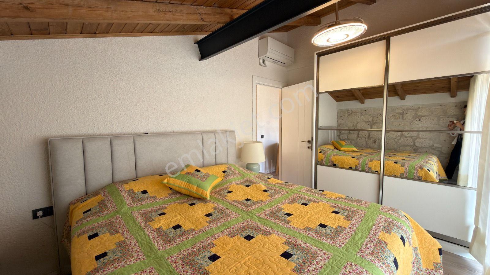 İzmir Urla Balıklıova Çınar Konakları Sitesinde Satılık - Görsel 20