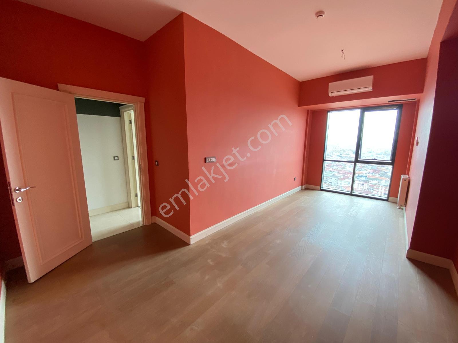 Venezia'da Şehir Mnz Oturuma Hazıe Boş Kiralık 2+1 Daire - Görsel 5