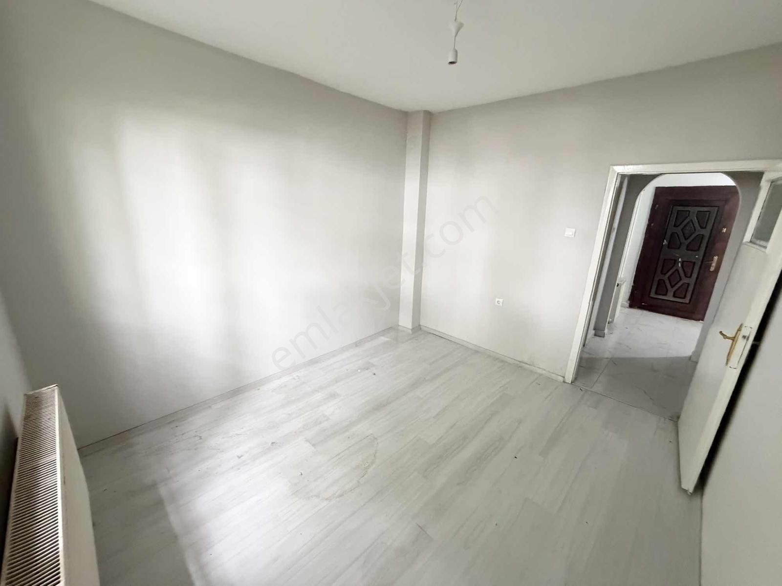 Keçiören Araştırma Hst. Karşısı Giriş Kat 3+1 Yapılı Daire - Görsel 9