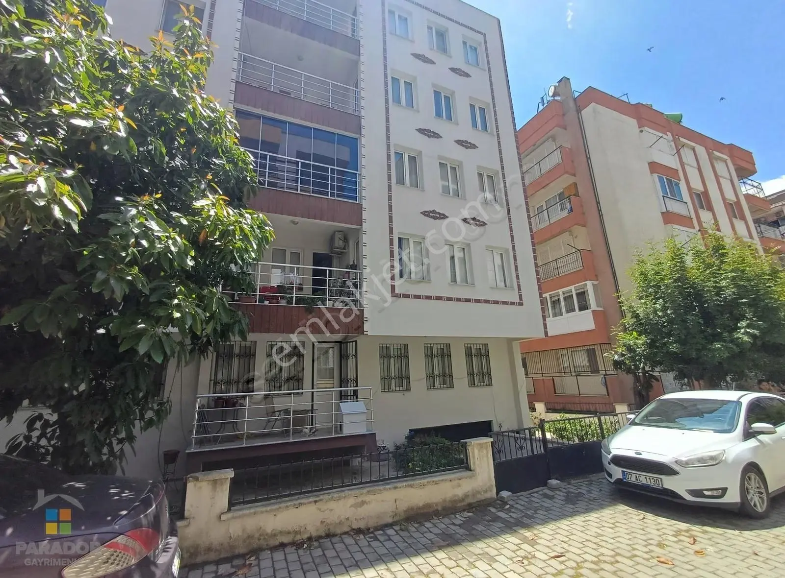 Parador Gayrimenkulden Atatürk Mahallesinde Satılık 4+1 Daire