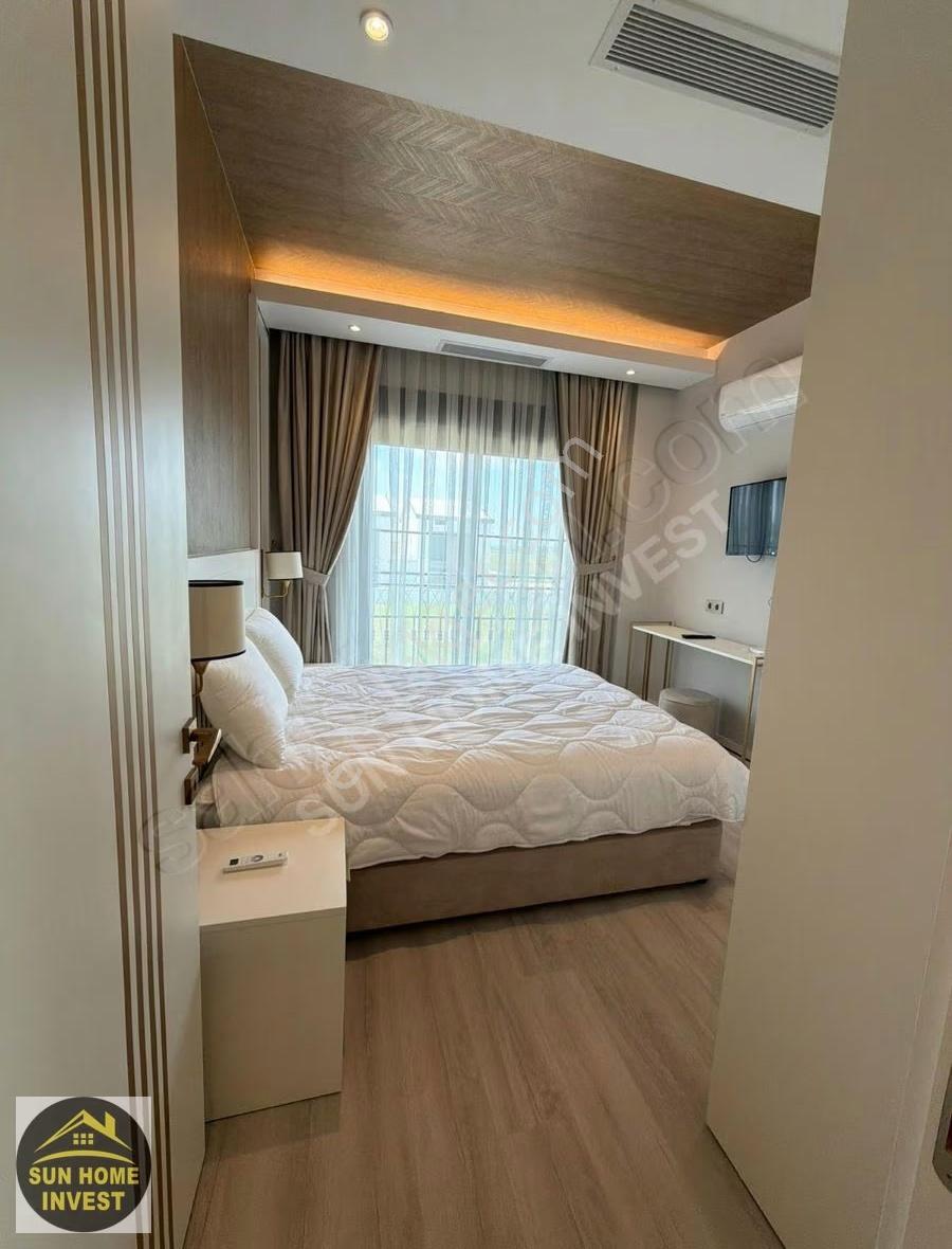 Lüks 3 Katlı Eşyalı Satılık Villa - Görsel 29