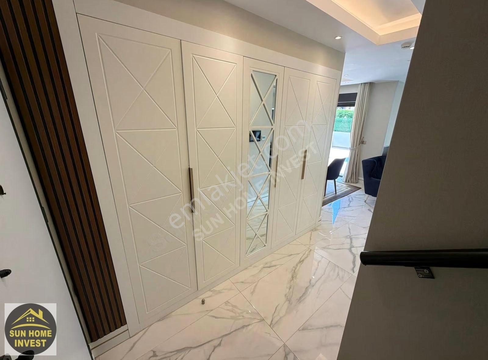 Lüks 3 Katlı Eşyalı Satılık Villa - Görsel 20