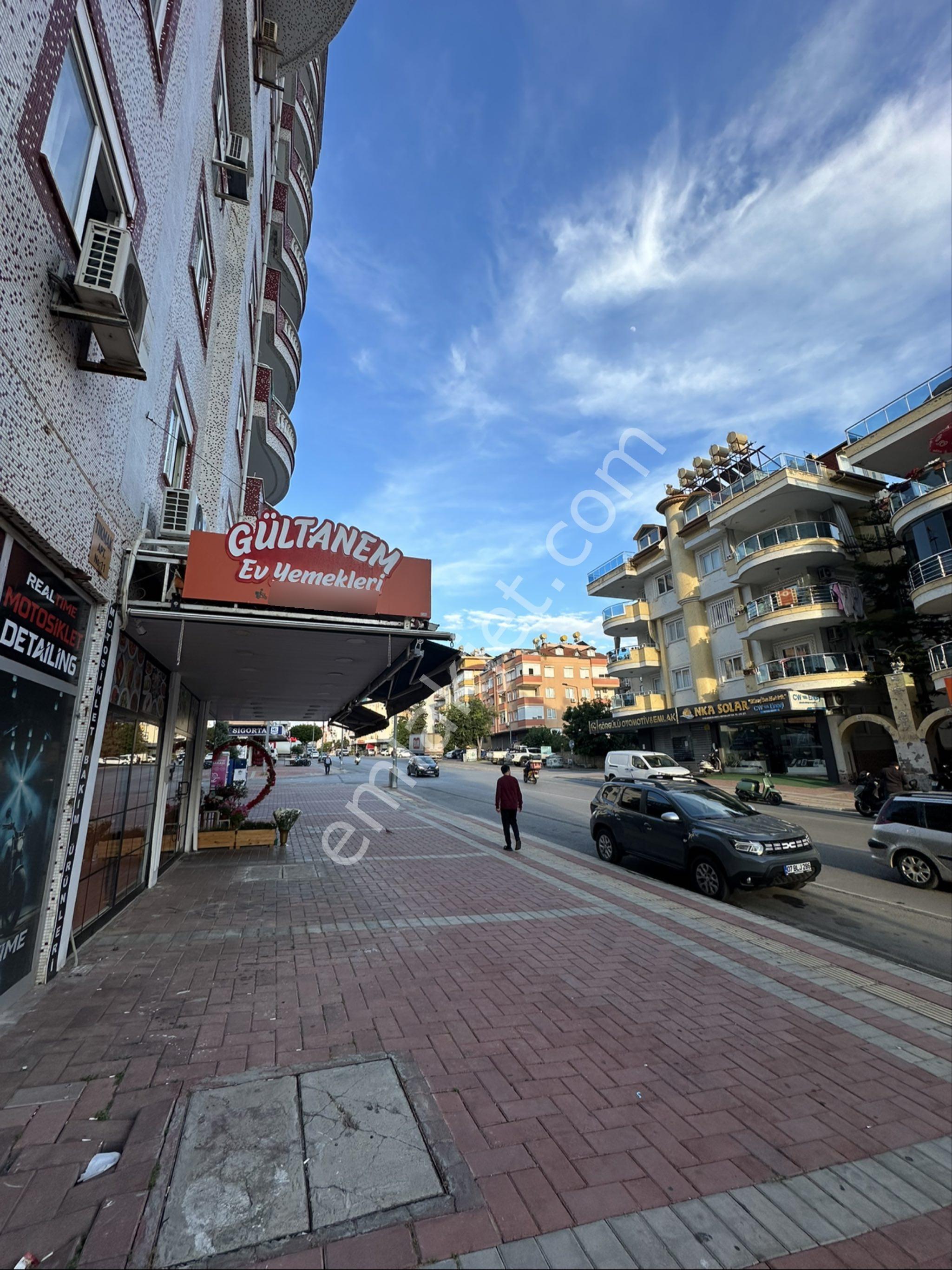 Kadıpaşa’da Cadde Üzeri Kiralık Dükkan - Görsel 16