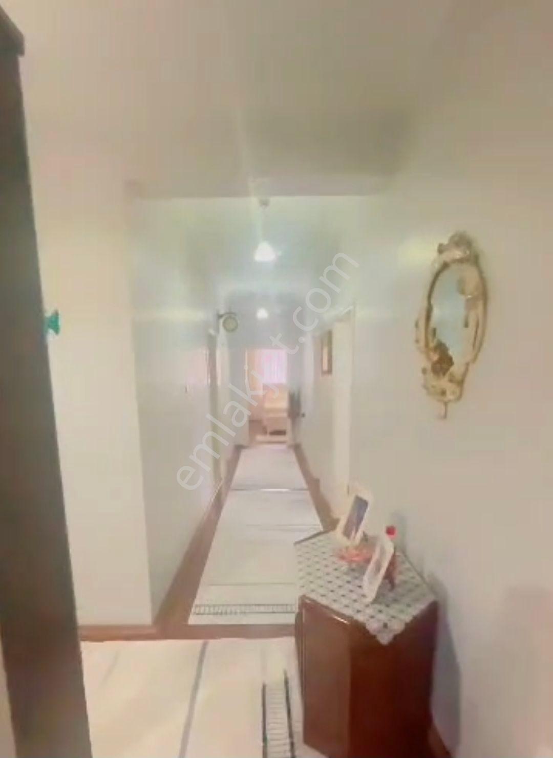 Demir Emlaktan Cumhuriyet Mah.de Üst Kat 3+1 Dairemiz Satılıktır - Görsel 6