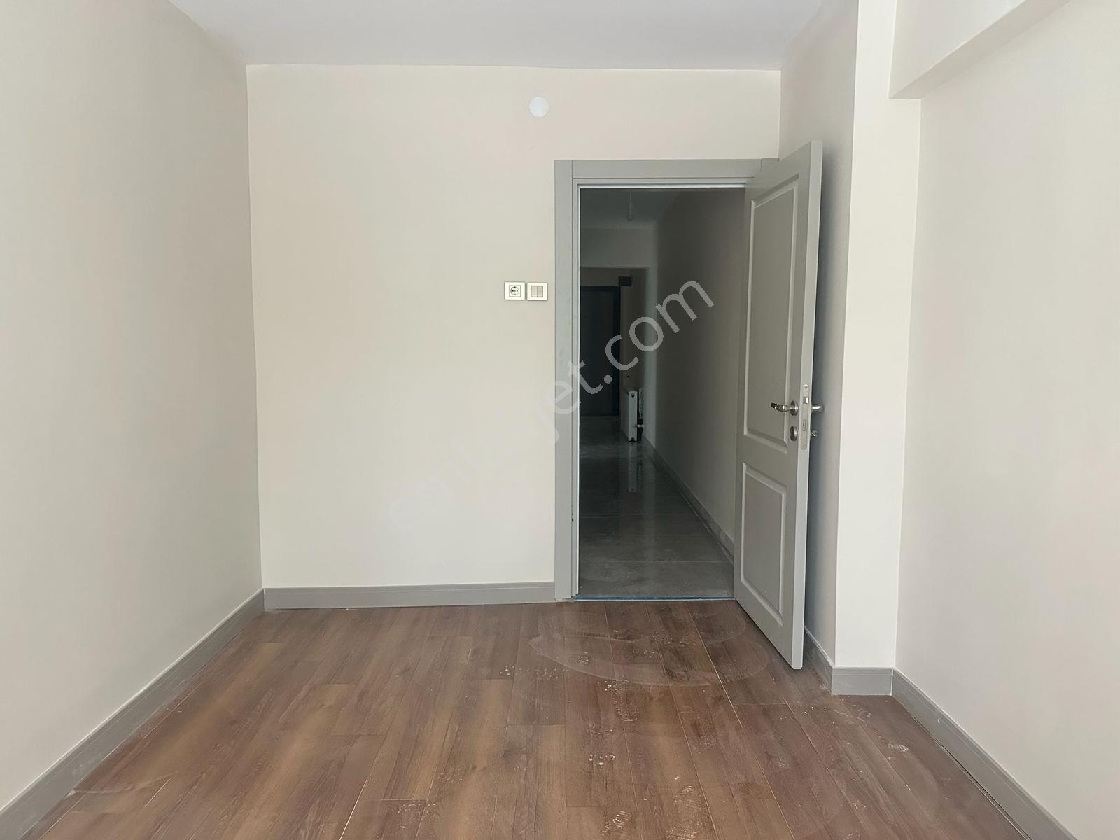 Remax Area Dan Merkezde Arakat Kiralık Büyük Teraslı 2+1 Daire - Görsel 18