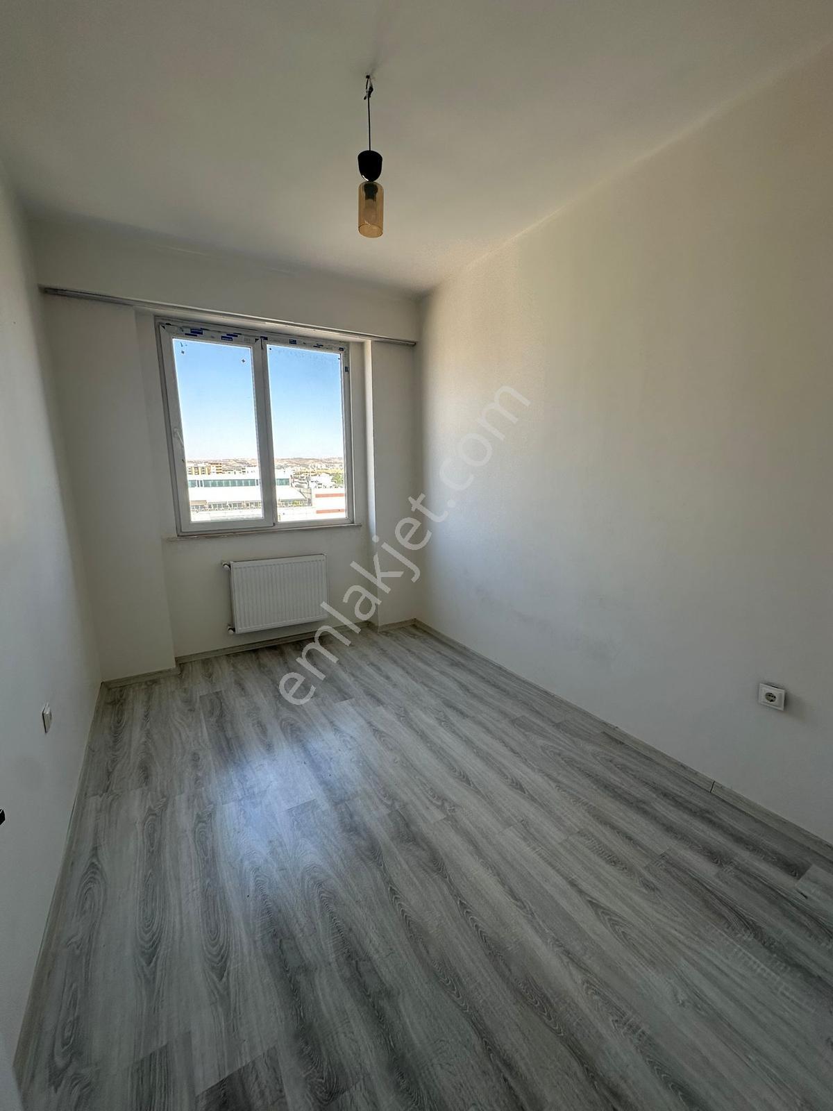Benek Emlak Mozaik Avm Karşısı 1+1 Kiralık Daire - Görsel 15