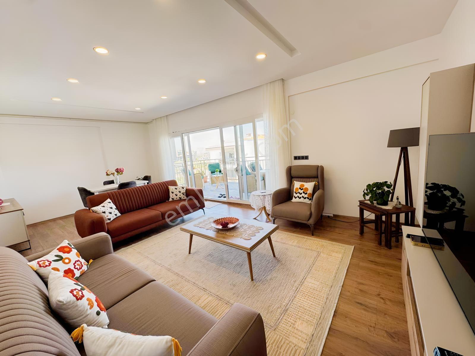 Views Emlak'tan Kuşadasında 3+1 135 M2 Net Kapalı Mutfak Arakat - Görsel 3