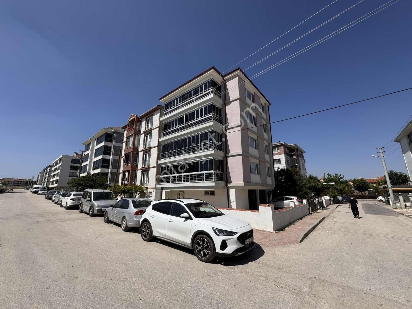 Pera'dan Çankaya Mh Eşyalı, Ara Kat, Asansörlü Kiralık 1+1 Daire