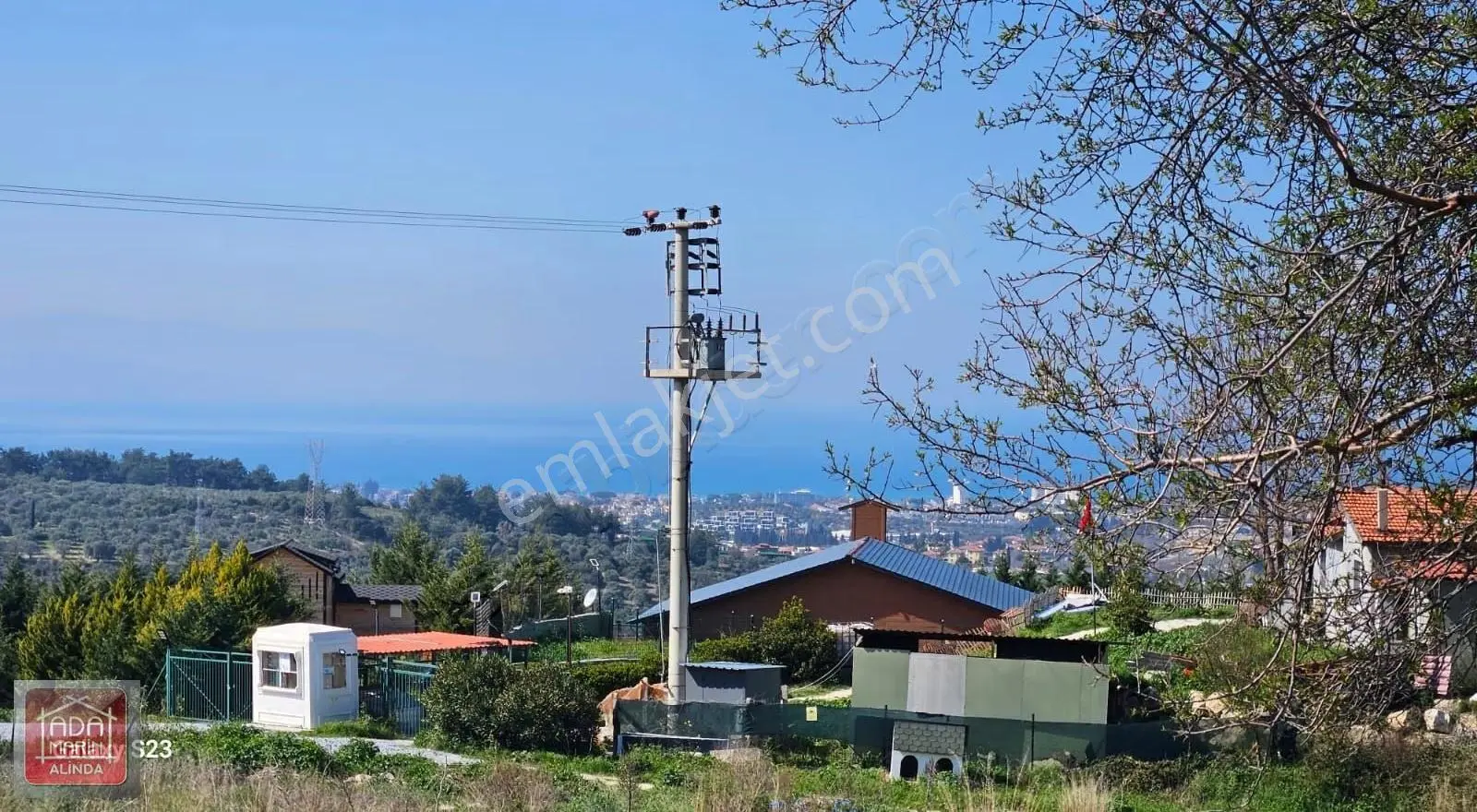 Kuşadasında Full Deniz Manzaralı İmara Yakın Satılık Arazi