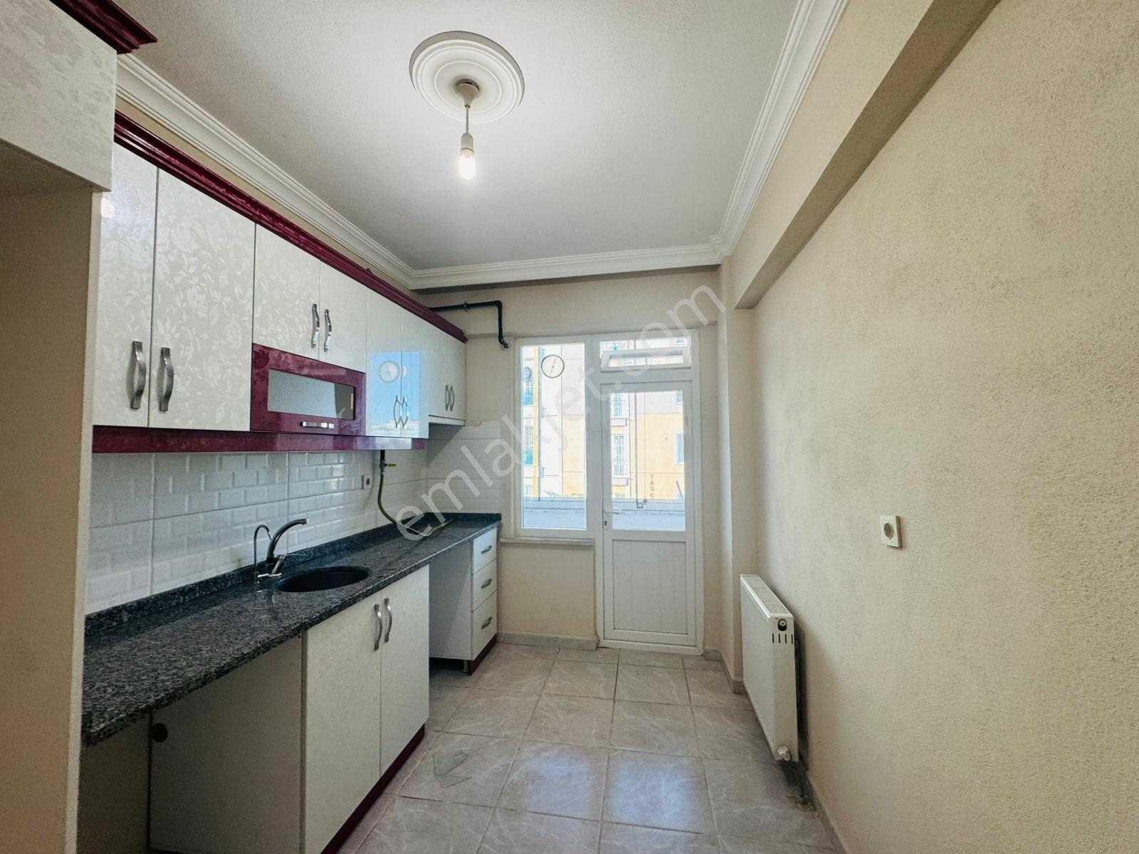 Merpa Emlak'tan Bağlık Mah'de Kiralık Kombili Cam Balkon Öncephe 2+1 - Görsel 15