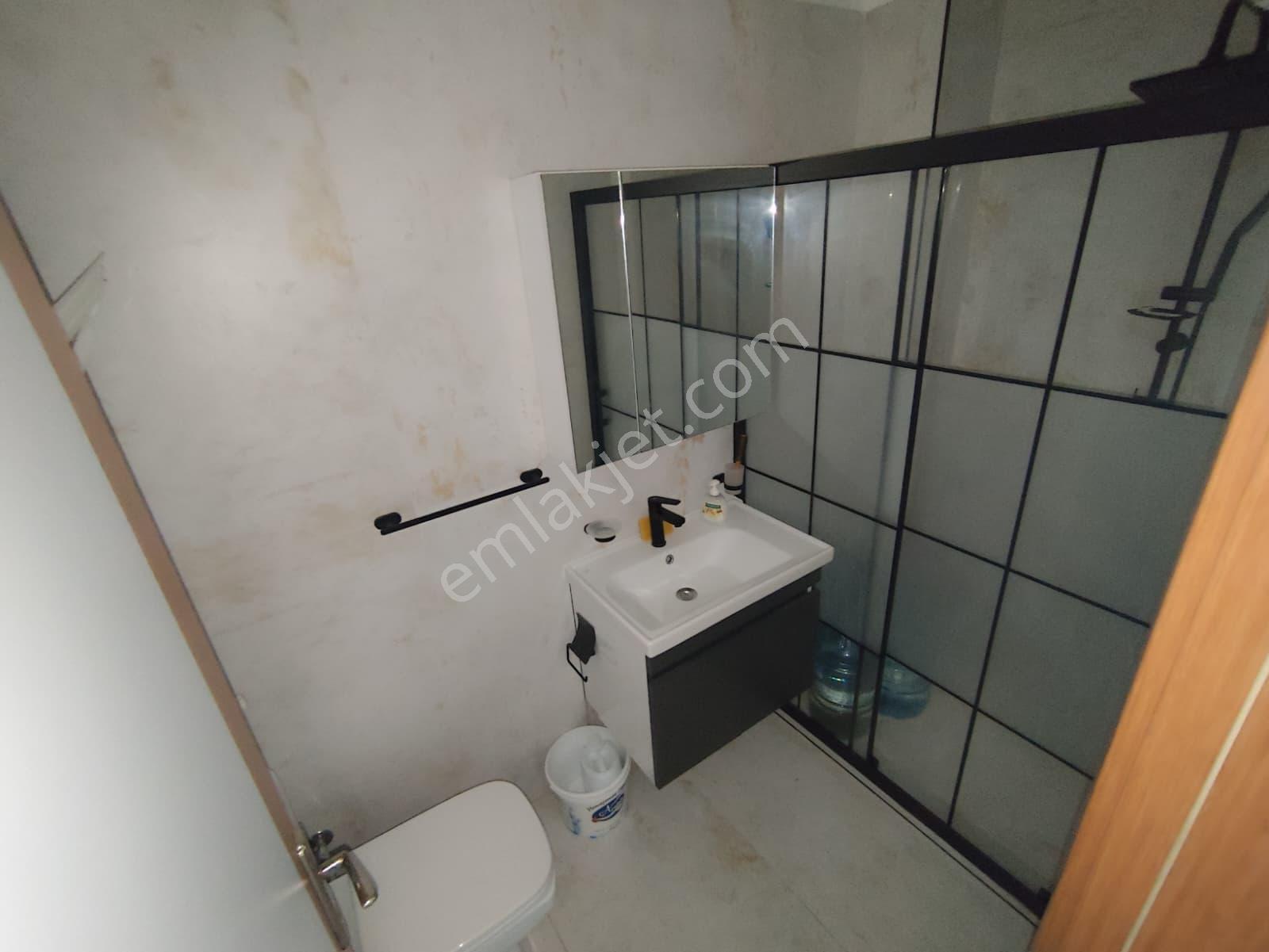 Merpa Emlak'tan Fatih Mah'de Kiralık Kombili Cam Balkonlu Arakat 2+1 - Görsel 19