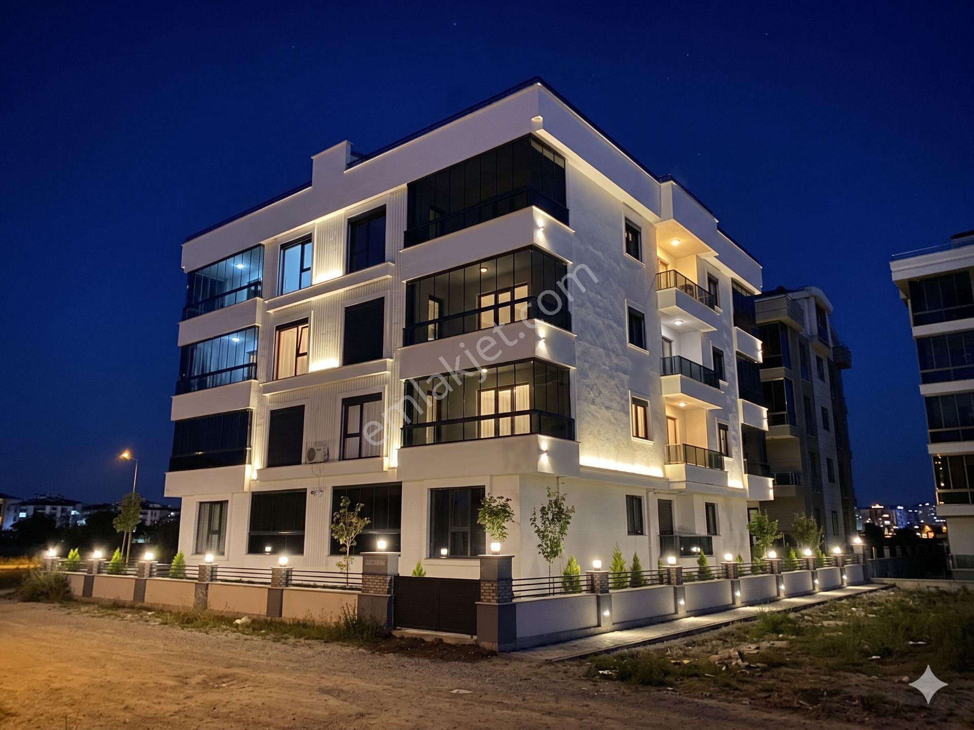 🛑🛑aktiften Akçay'da Satılık Modern Mimarinin Eşsiz Çizgilier İle Buluştuğu 2+1 Daire