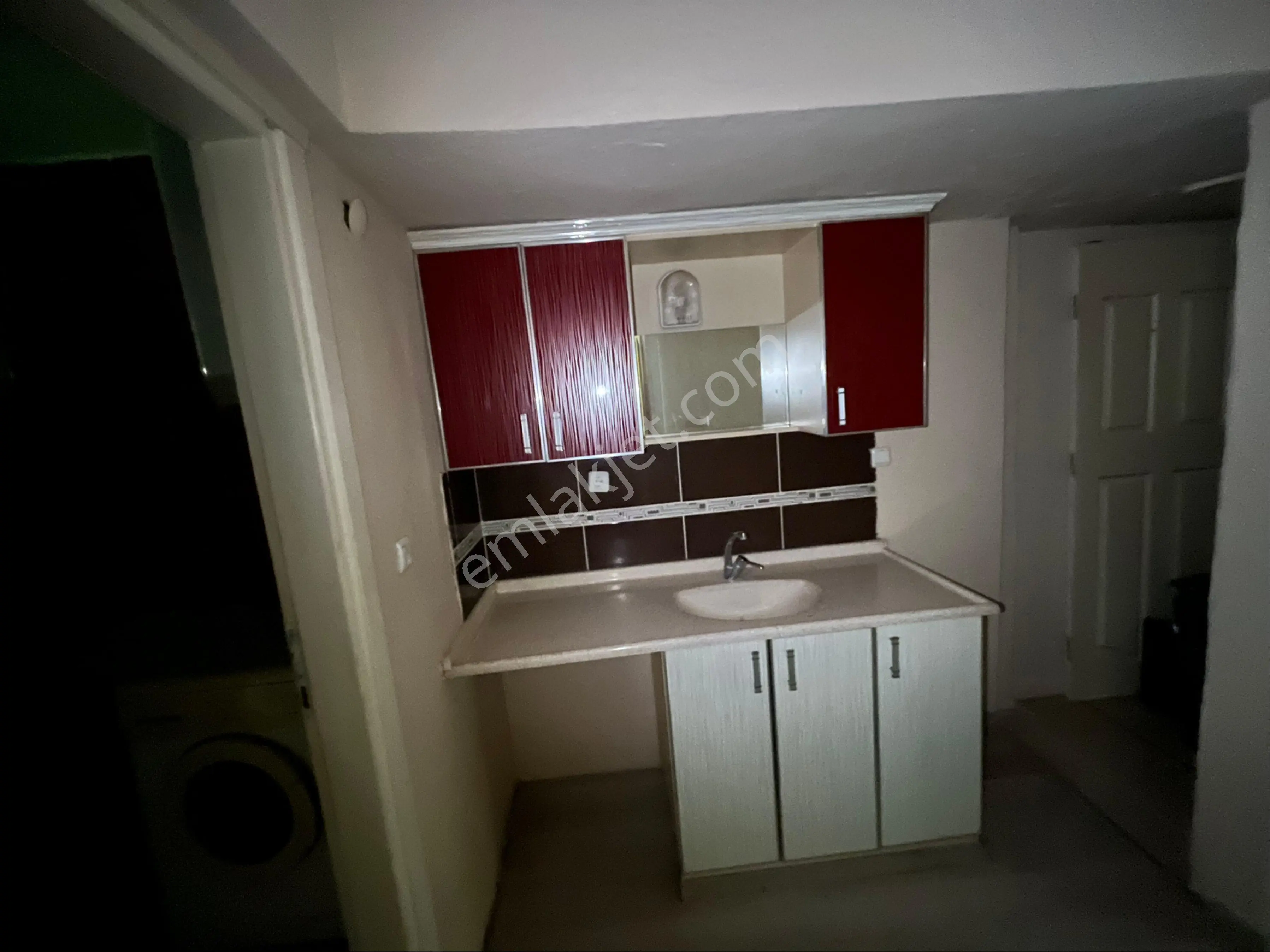 Miray Emlaktan Turan Mahallesinde Eşyalı Kiralık 2+1 Daire - Görsel 5