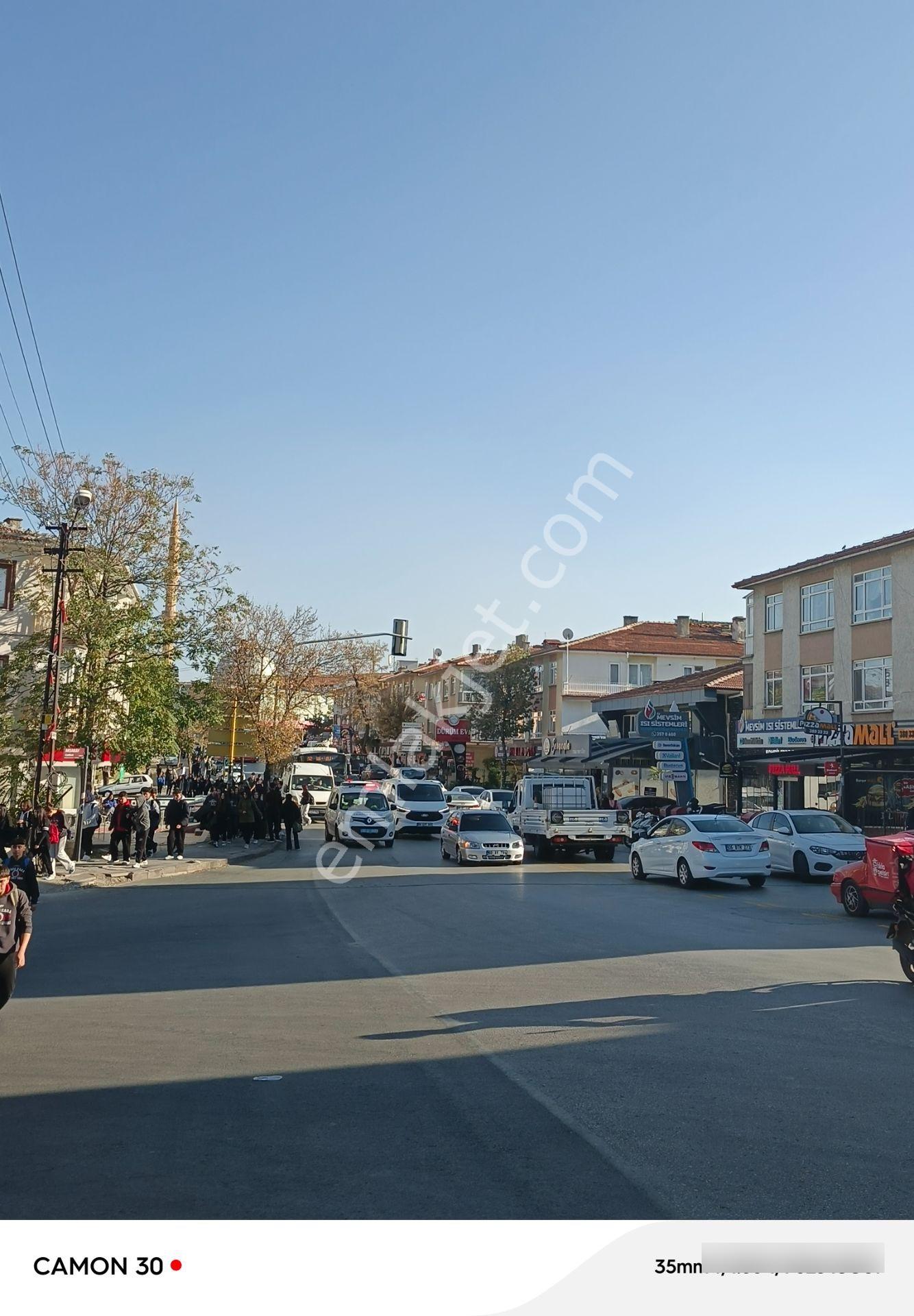 Sanatoryum Caddesinde İşlek Noktada Her İşe Müsait 140 M2 Bacalı İşyeri - Görsel 3