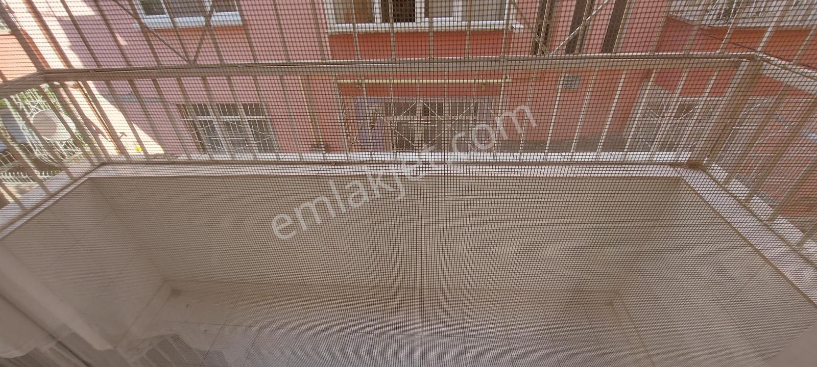 Değer'den Paşaköşkünde 1+1 Eşyalı Geniş Daire - Görsel 7