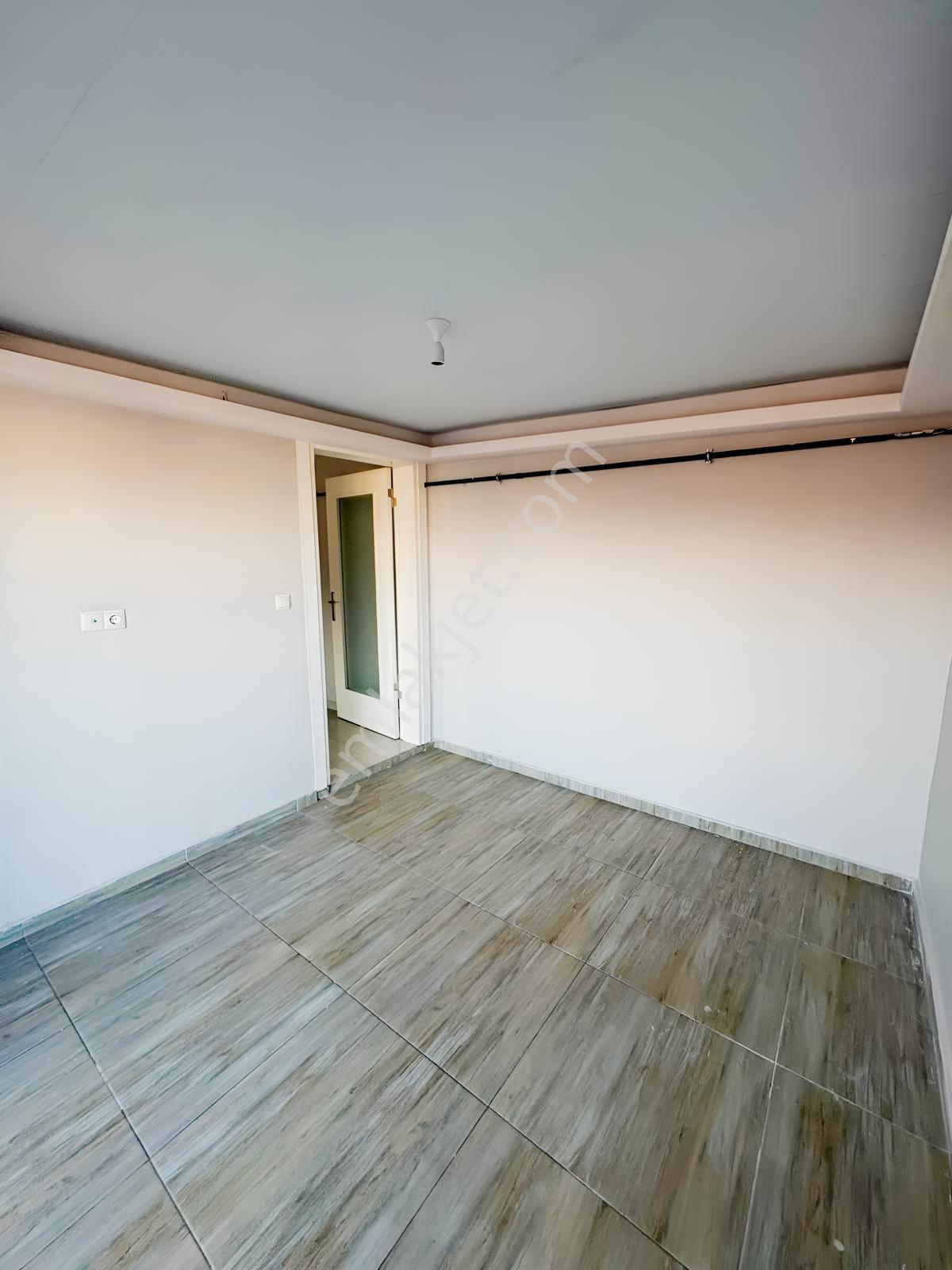Zeybek Mahallesinde Geniş Ferah Ve Kullanışlı 2+1 Kiralık Daire - Görsel 19