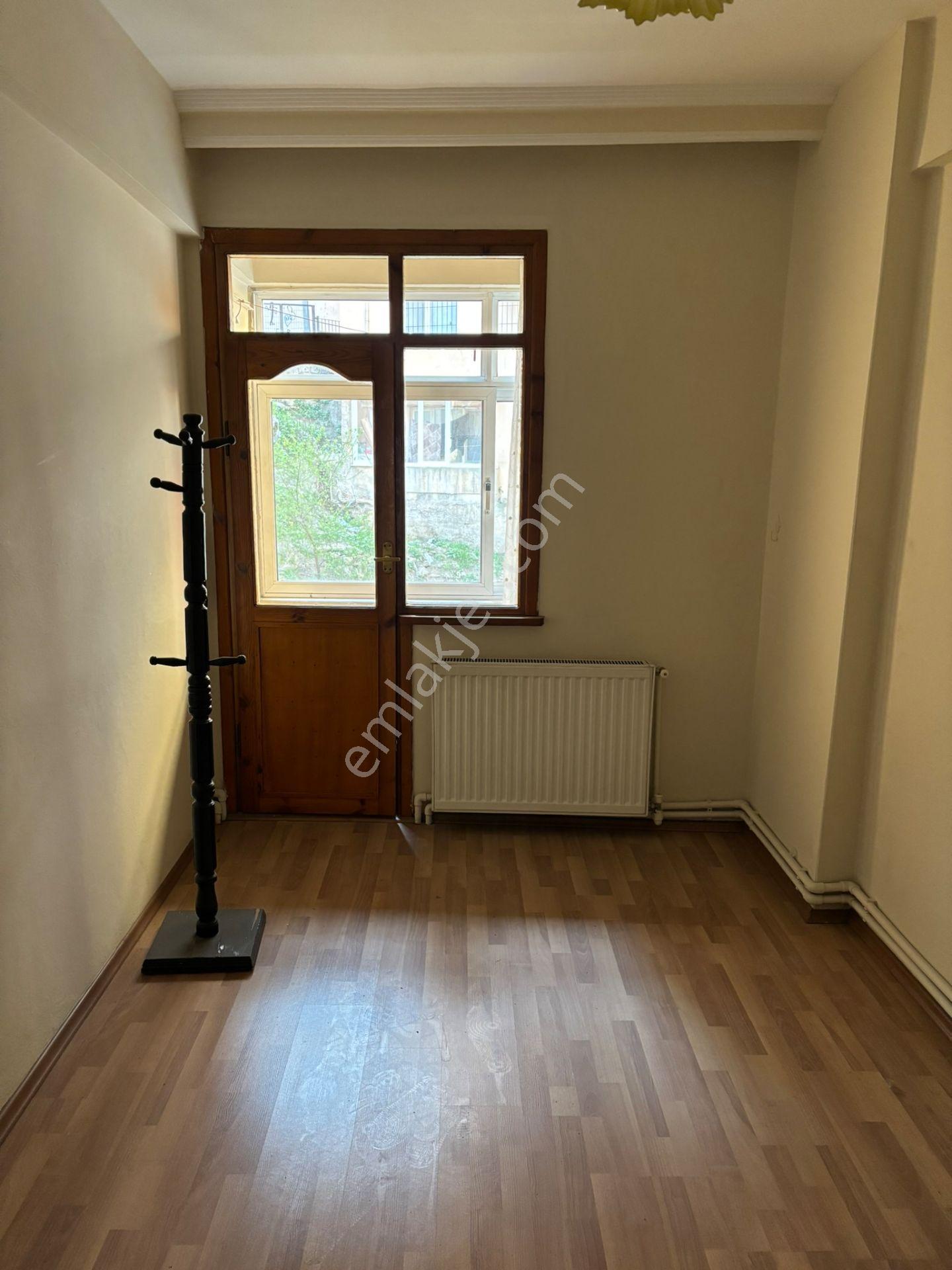 Gülbağ Yenidere Sokak / Kiralık 3+1 / 35.000 Tl - Görsel 21