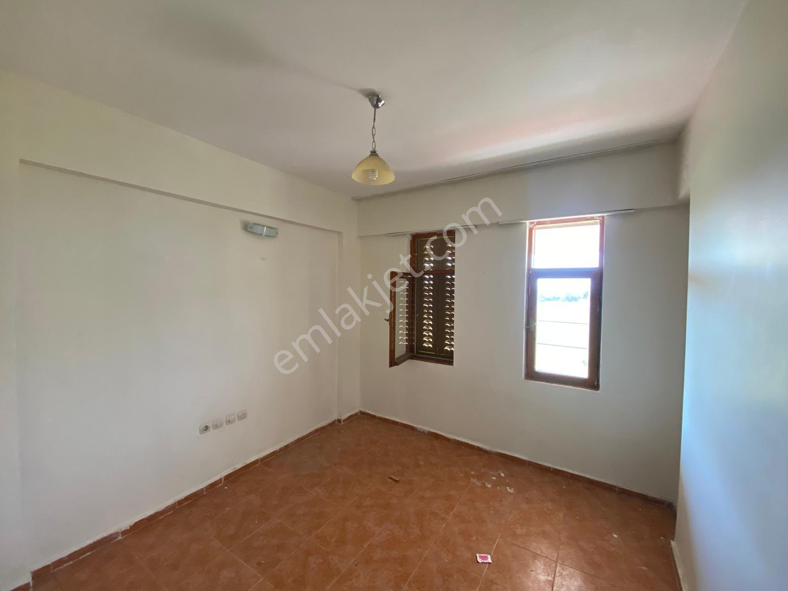 Borsem'den Dikili Salihleraltı'nda Havuzlu Sitede Kiralık Villa - Görsel 8